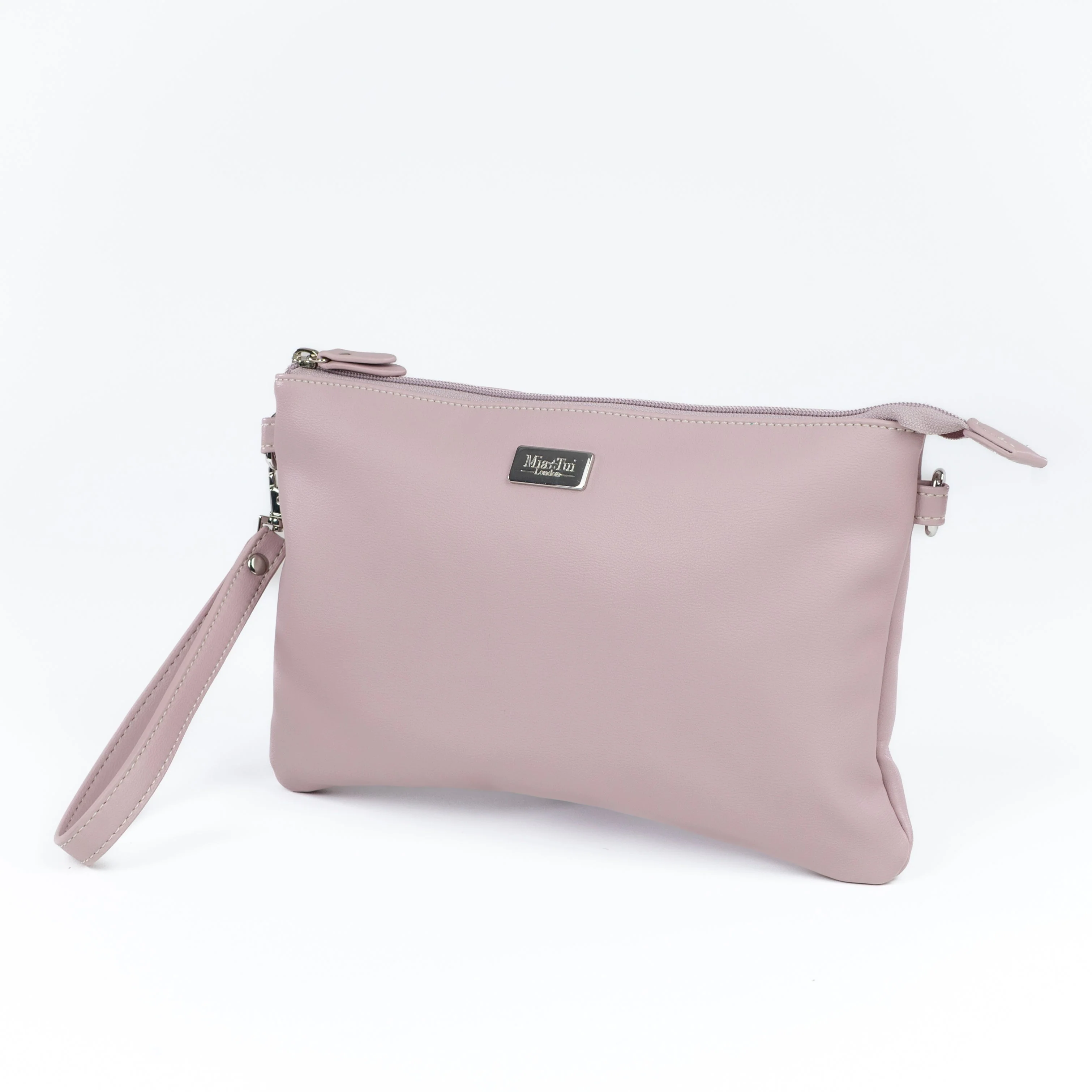Cleo - Image 12