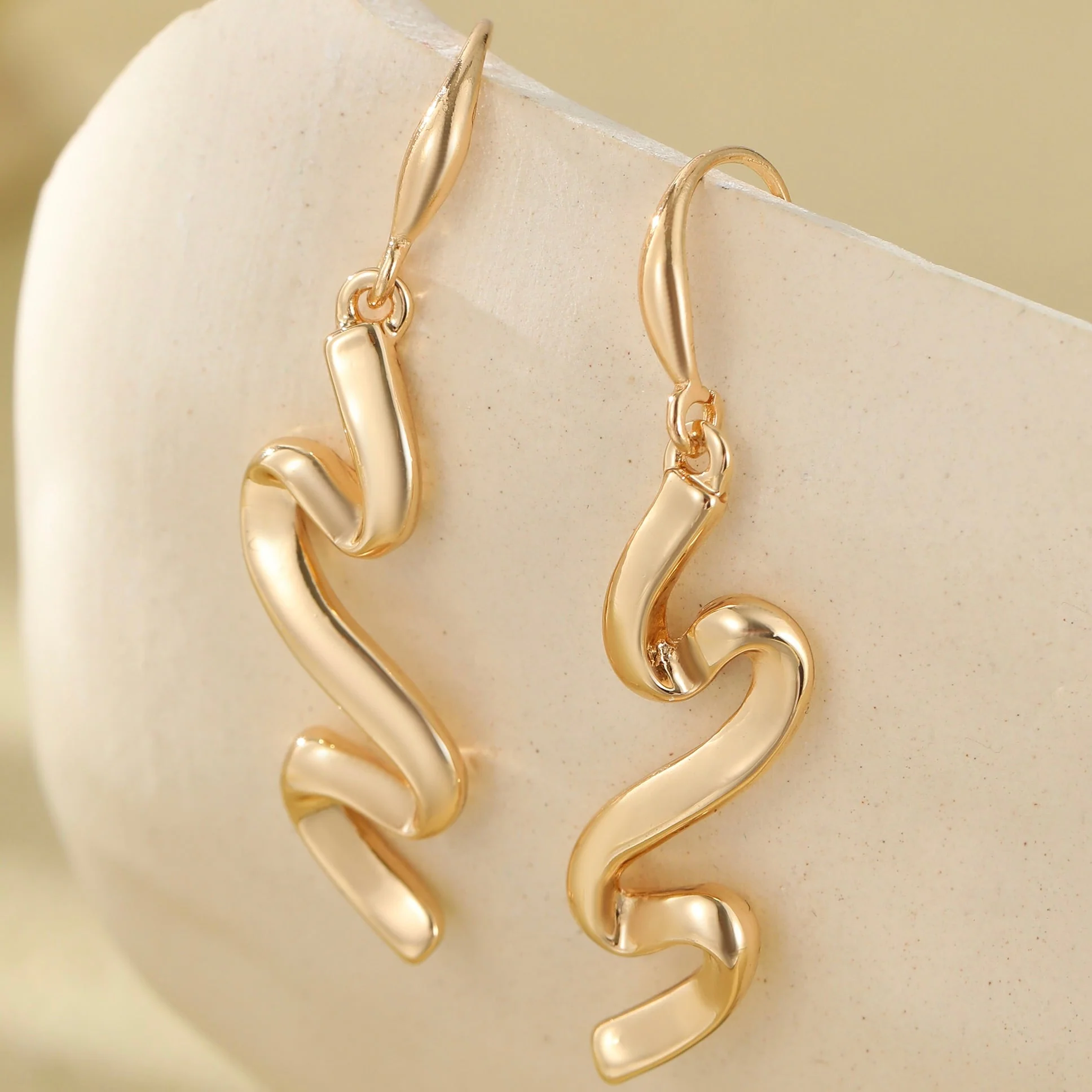 Wave Link Necklace - Image 6