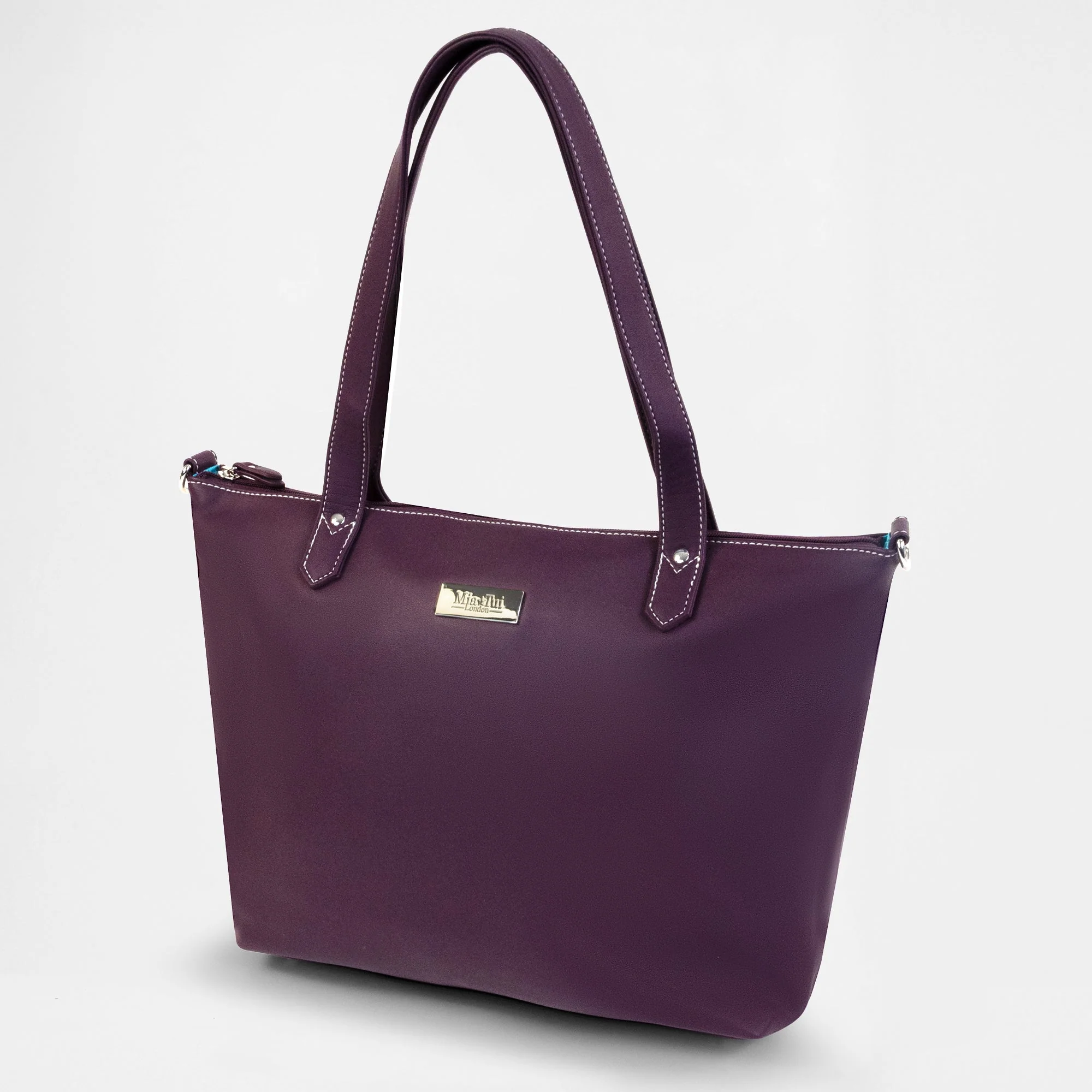 Zoe - Image 6