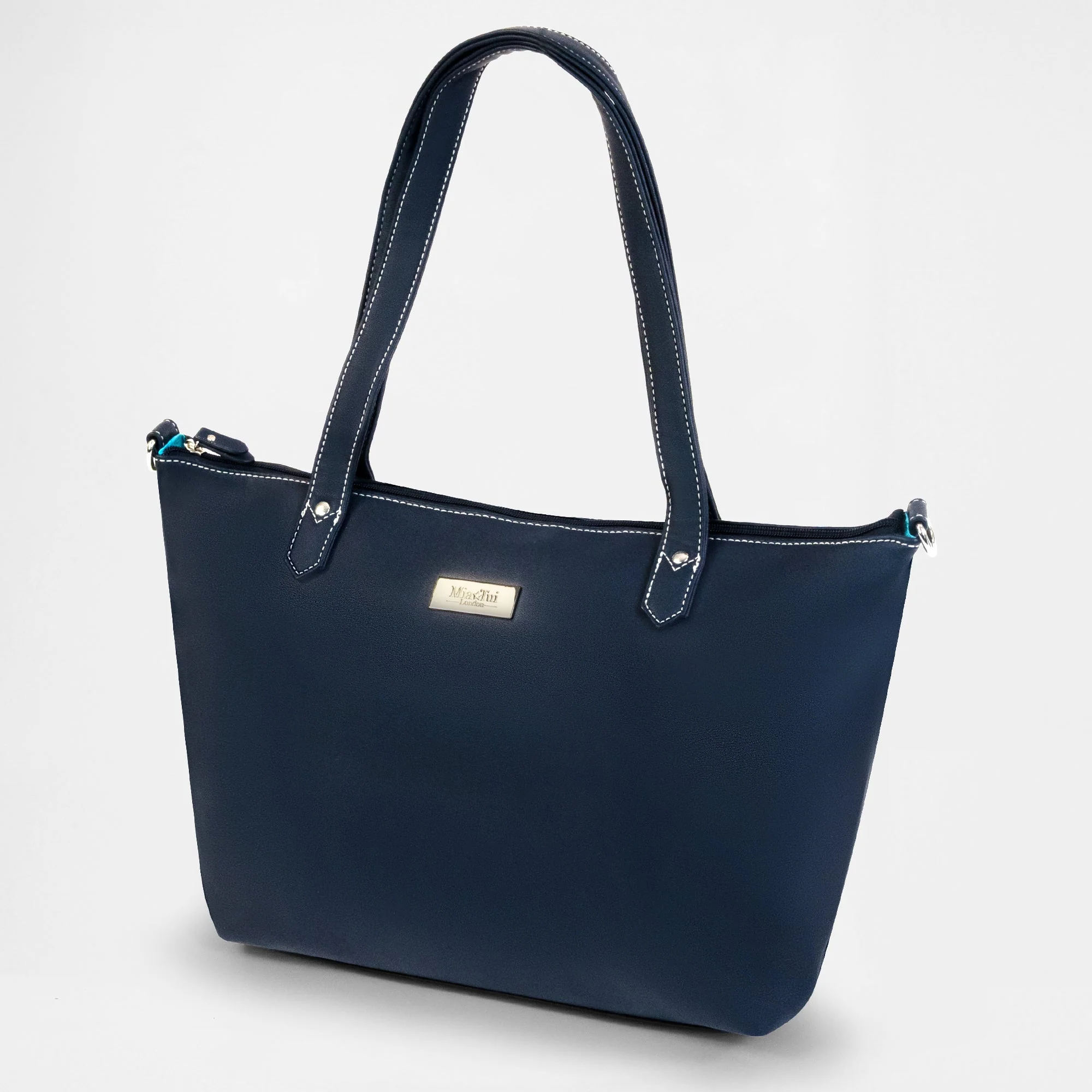 Zoe - Image 8